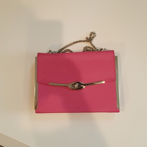 Forever New Pink fuchsia Golden Chain Shoulder Bag - Picture 1 of 12